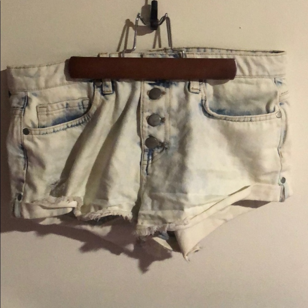 Forever 21 women’s jean shorts